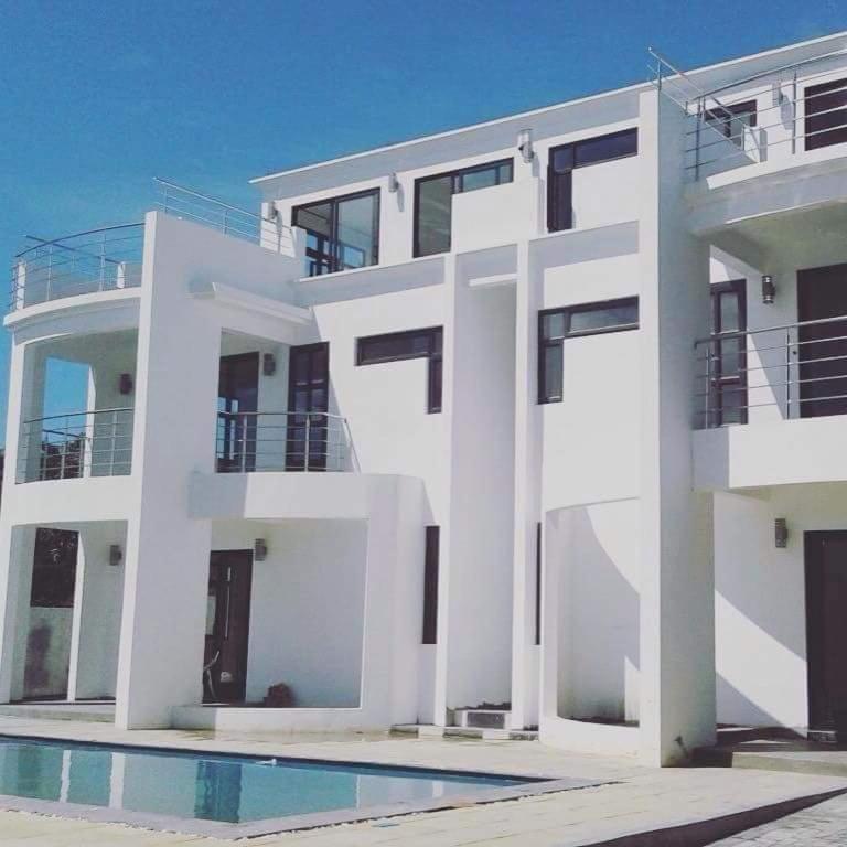 The Palm Residence Гранд Байе Екстериор снимка
